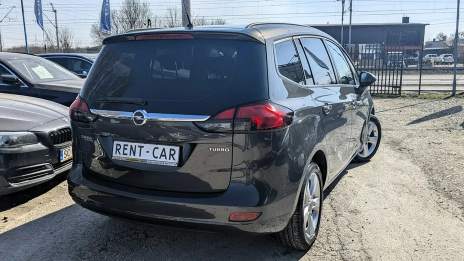 OPEL Zafira -
