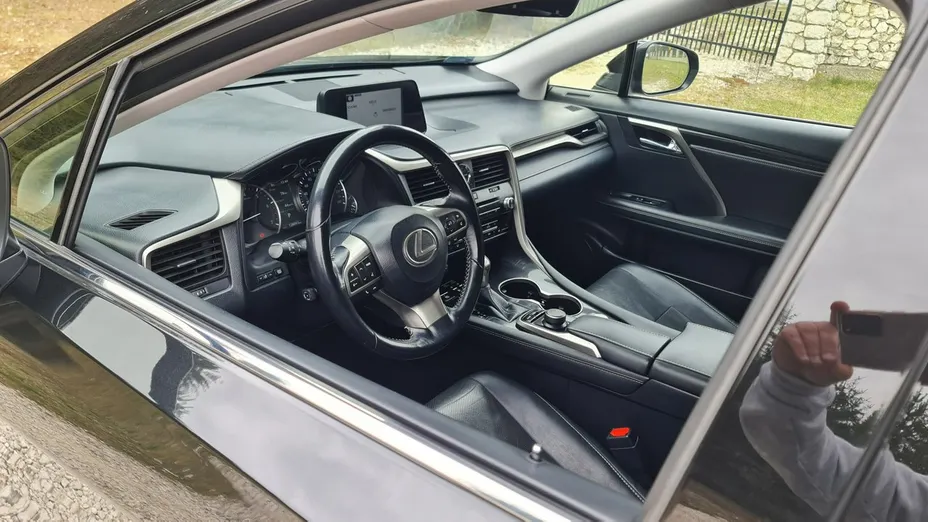 LEXUS RX -