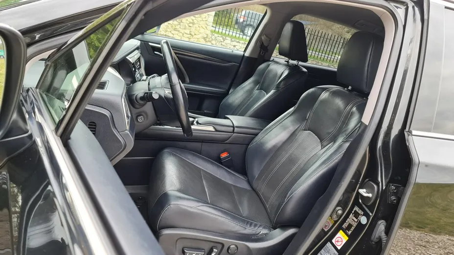 LEXUS RX -
