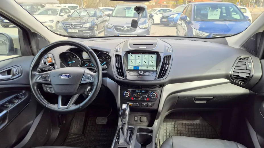 FORD Escape -