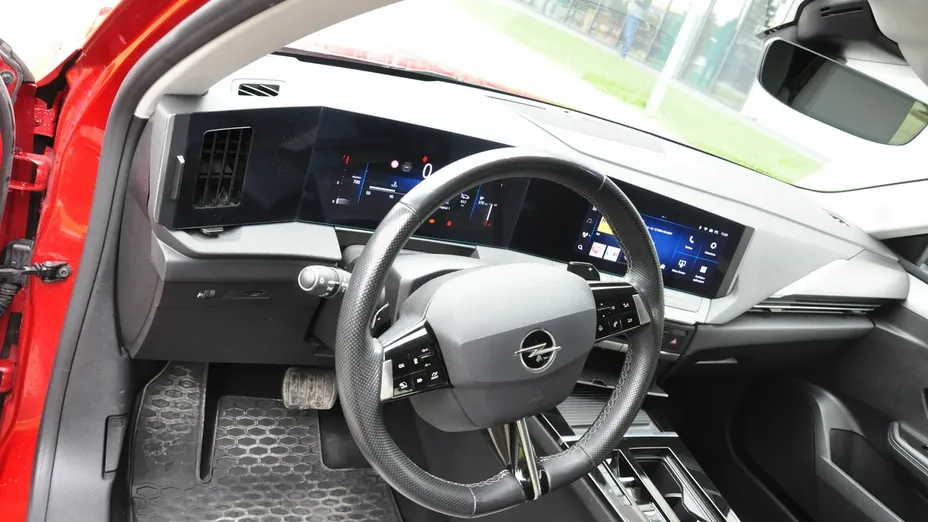 OPEL Astra -
