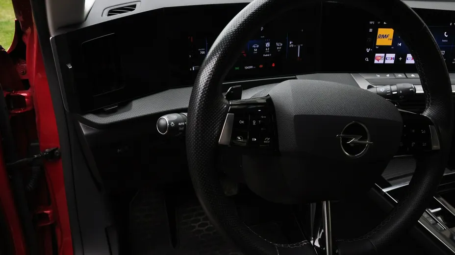 OPEL Astra -