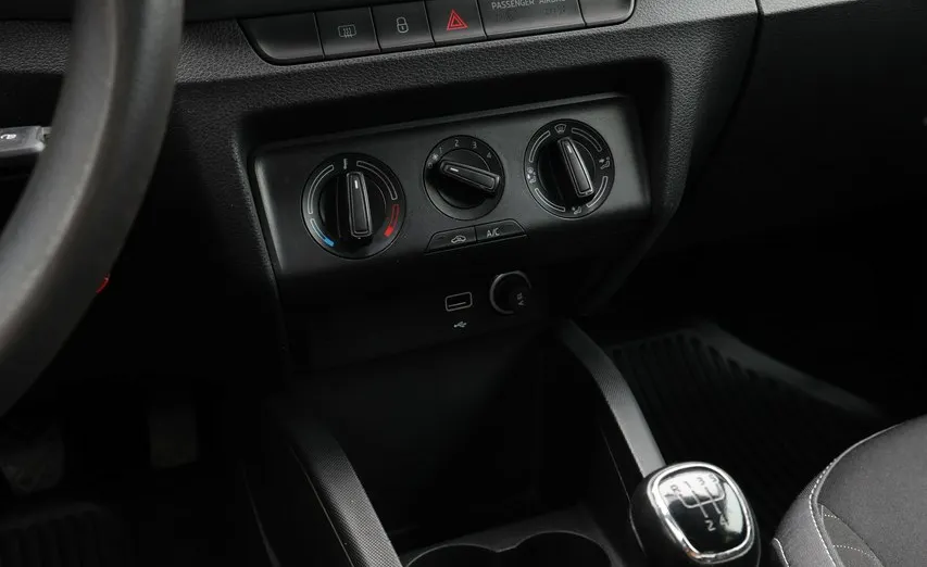 SKODA Fabia -