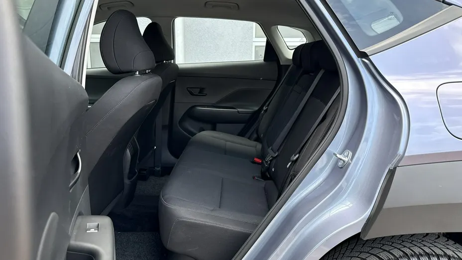 HYUNDAI Kona -