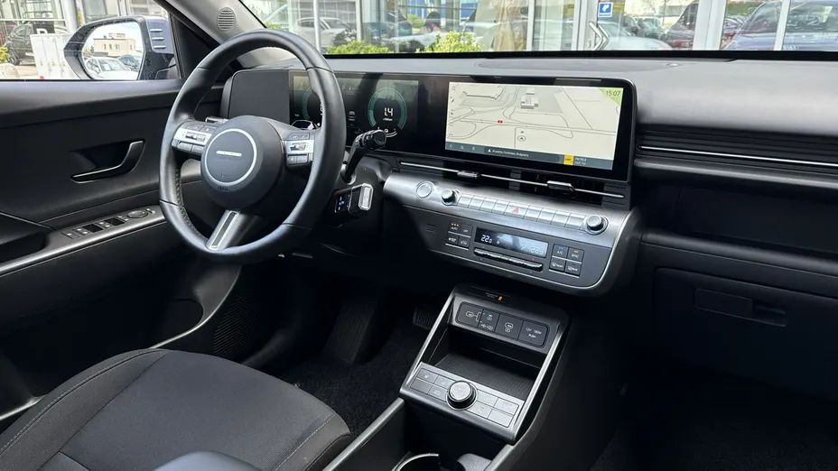 HYUNDAI Kona -
