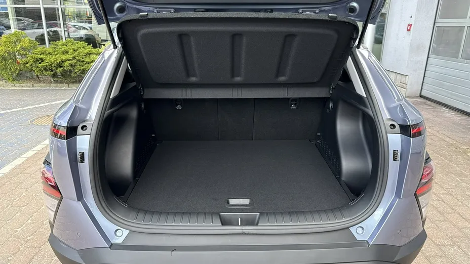 HYUNDAI Kona -