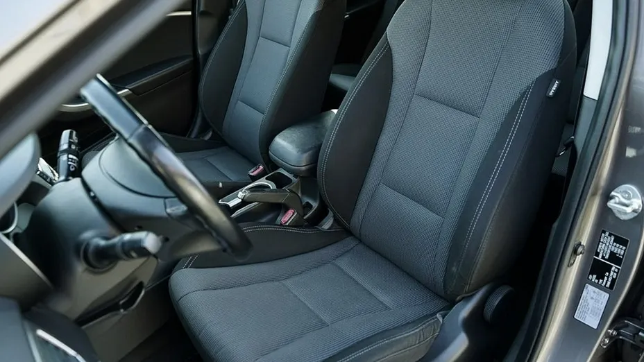 HYUNDAI i30 -