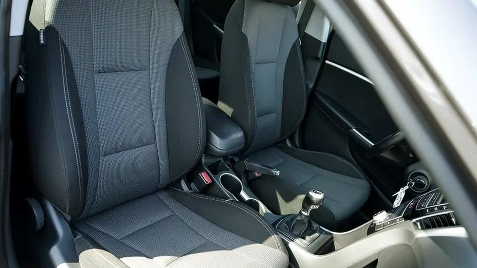 HYUNDAI i30 -