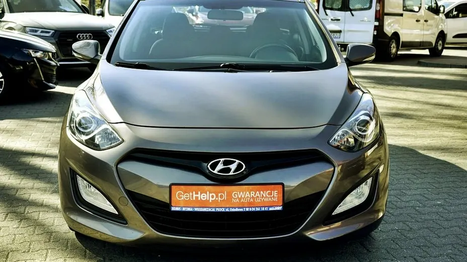 HYUNDAI i30 -