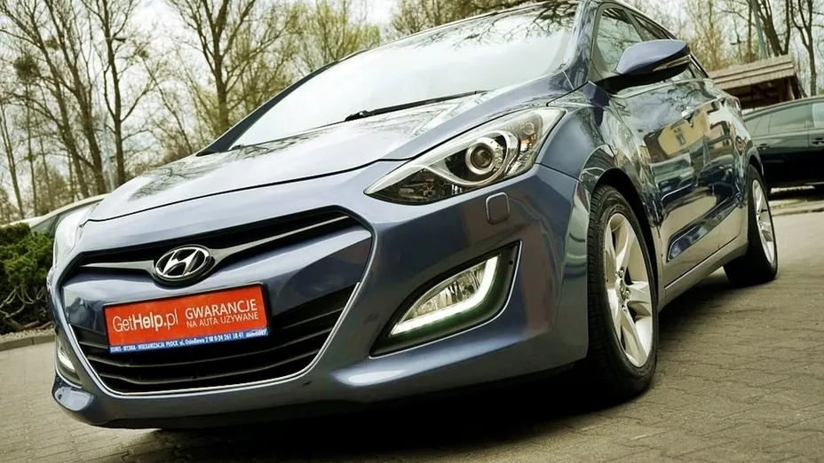 HYUNDAI i30 -