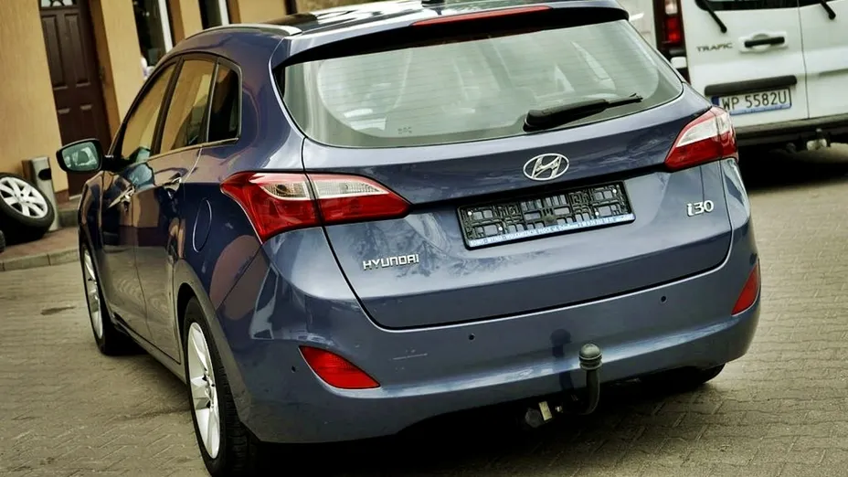 HYUNDAI i30 -