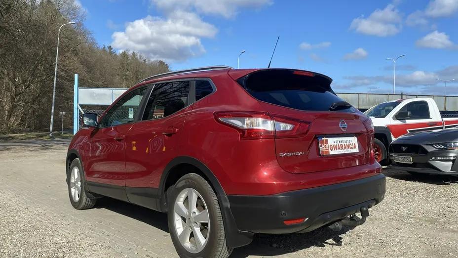 NISSAN Qashqai -