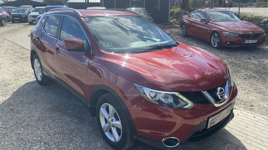 NISSAN Qashqai -