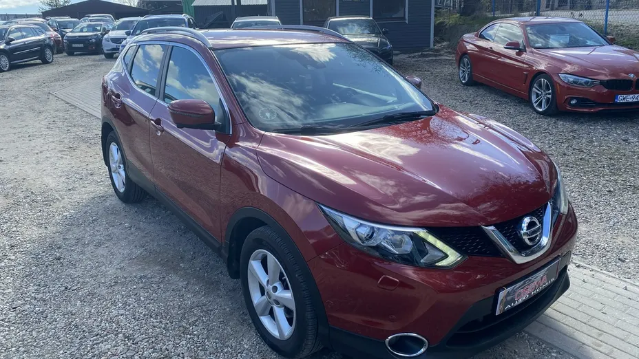 NISSAN Qashqai -