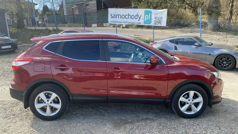 NISSAN Qashqai -