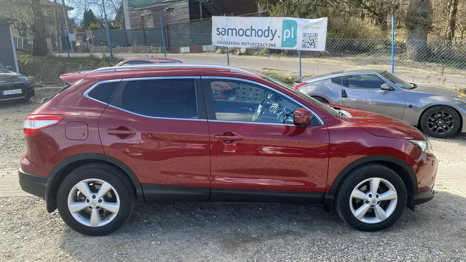 NISSAN Qashqai -
