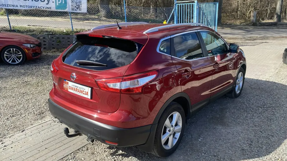 NISSAN Qashqai -