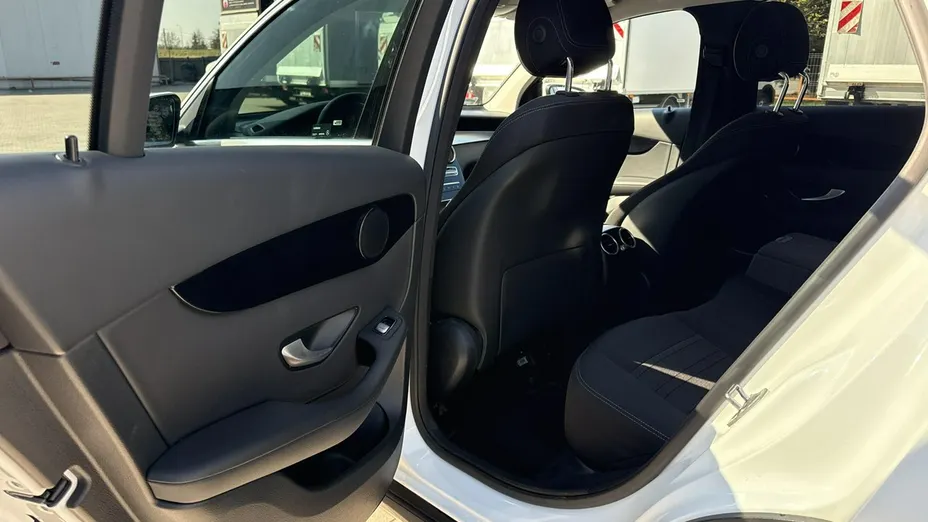 MERCEDES-BENZ GLC -