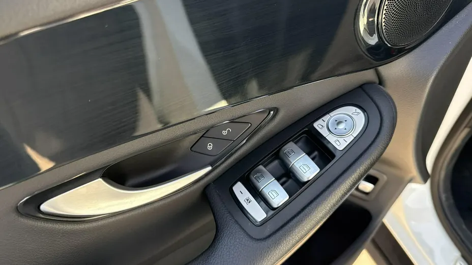 MERCEDES-BENZ GLC -