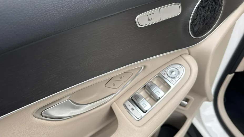MERCEDES-BENZ GLC -