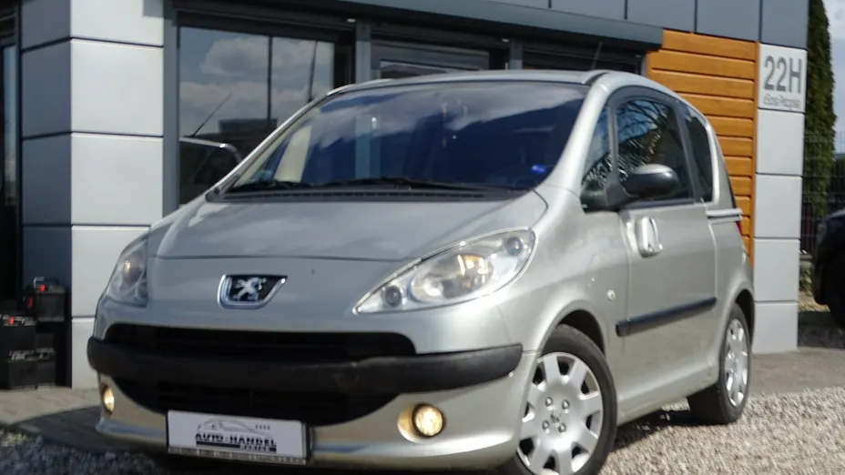 PEUGEOT 1007 -