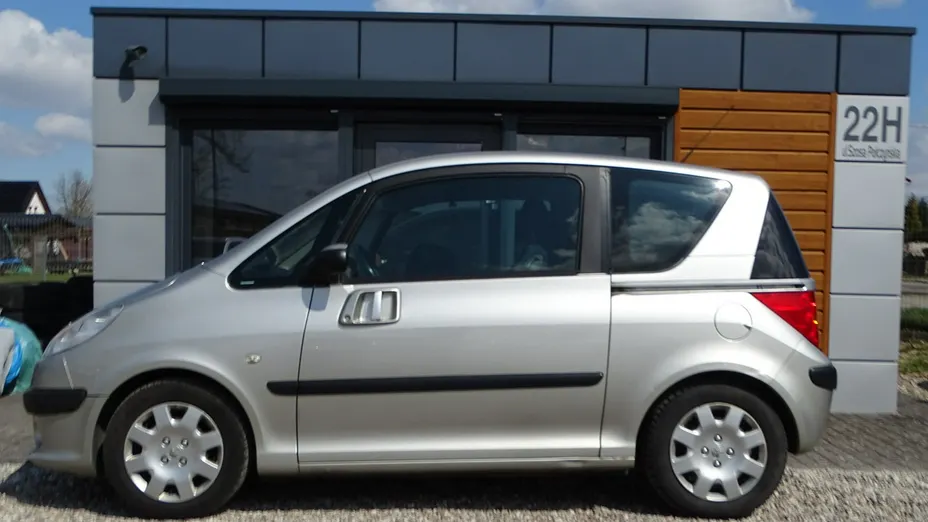 PEUGEOT 1007 -