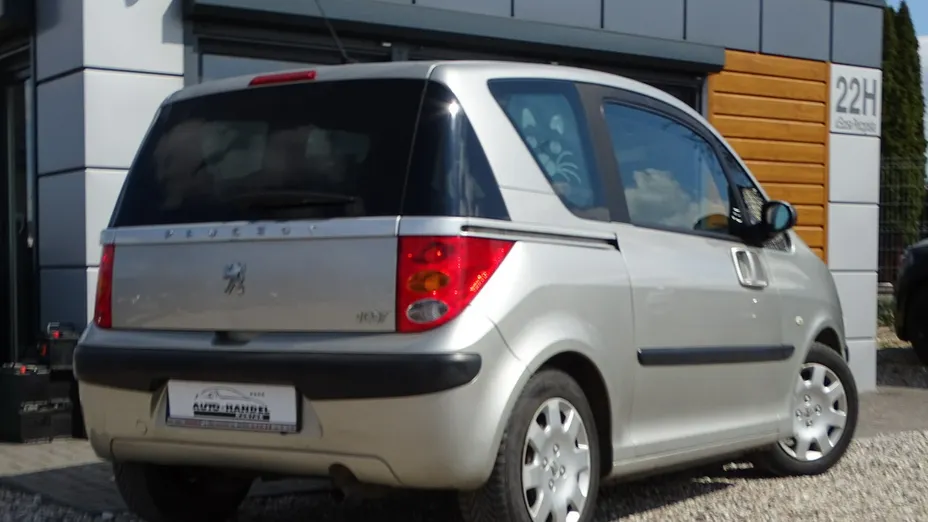PEUGEOT 1007 -