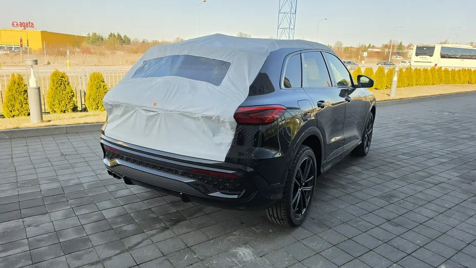 AUDI Q5 -