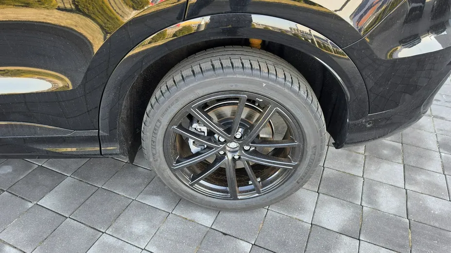 AUDI Q5 -