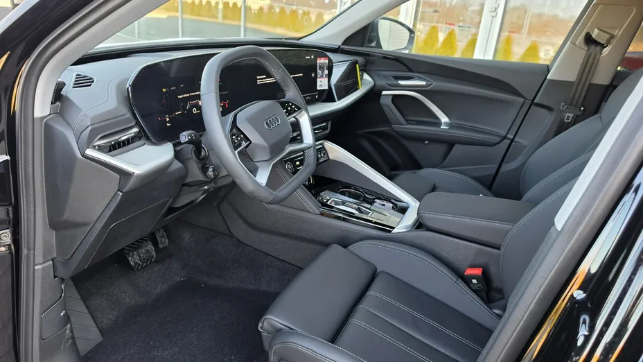 AUDI Q5 -