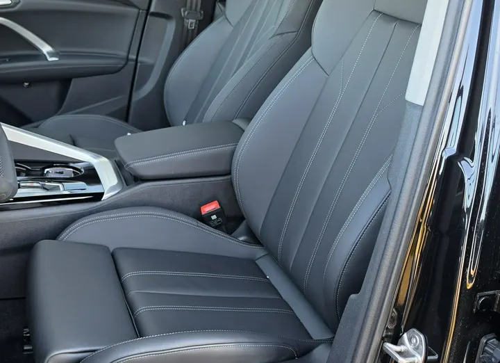 AUDI Q5 -