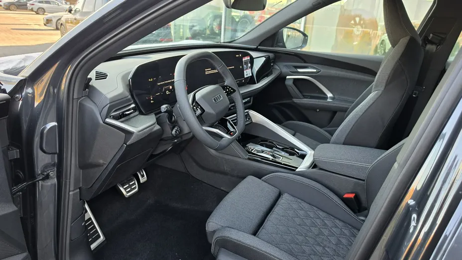 AUDI Q5 -