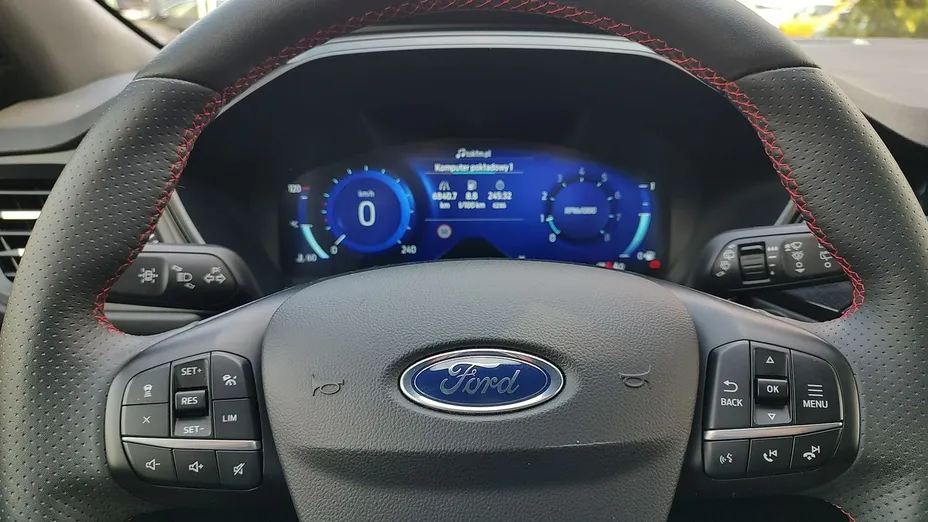 FORD Kuga -