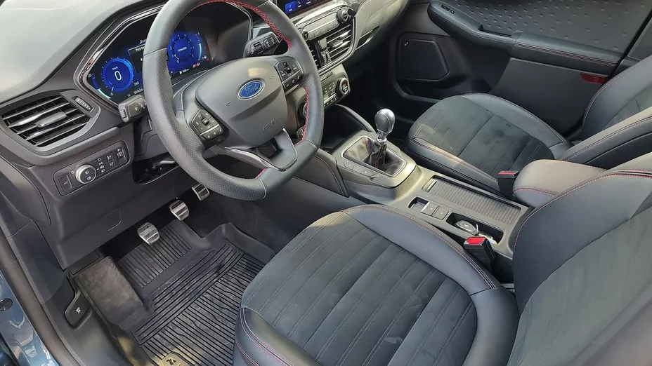 FORD Kuga -