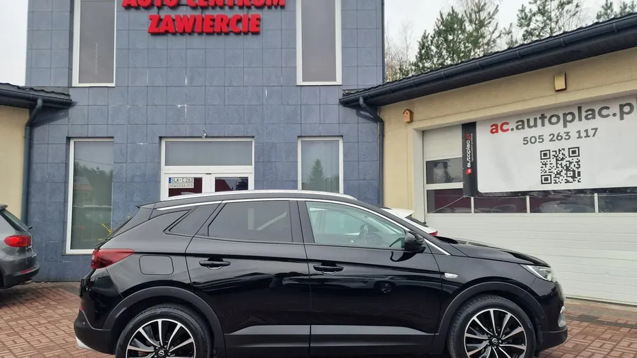 OPEL Grandland X -