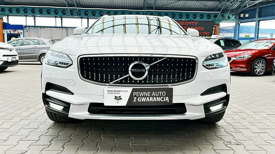 VOLVO V90 -