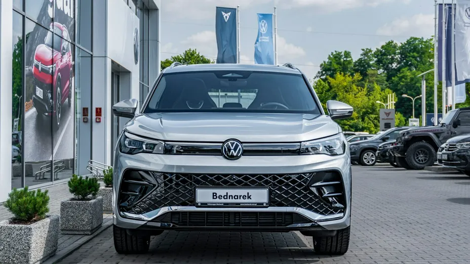VOLKSWAGEN Tiguan -
