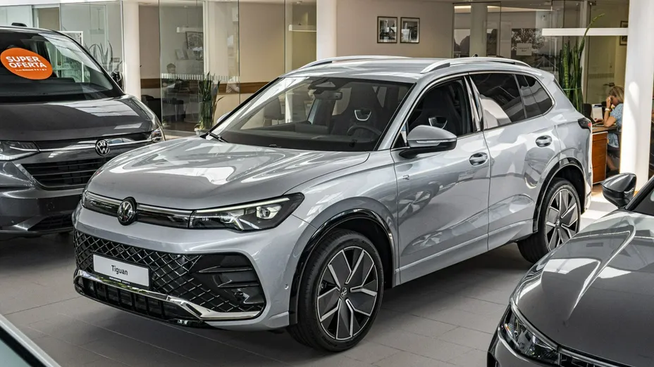 VOLKSWAGEN Tiguan -