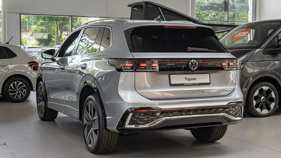 VOLKSWAGEN Tiguan -