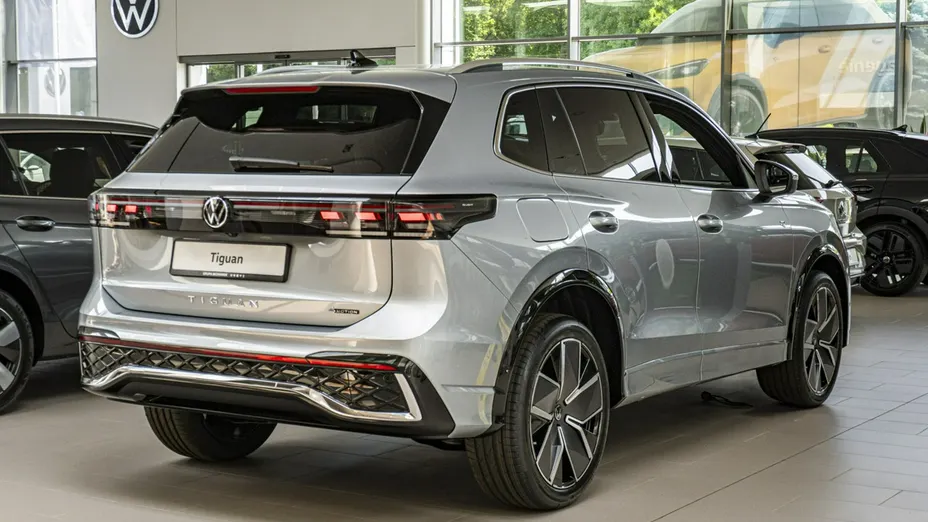 VOLKSWAGEN Tiguan -
