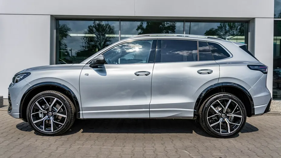 VOLKSWAGEN Tiguan -