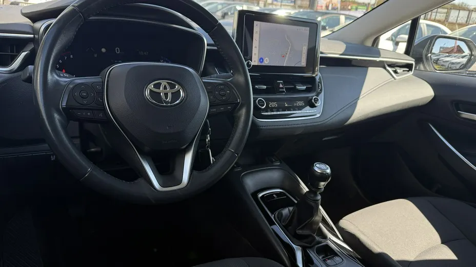 TOYOTA Corolla -