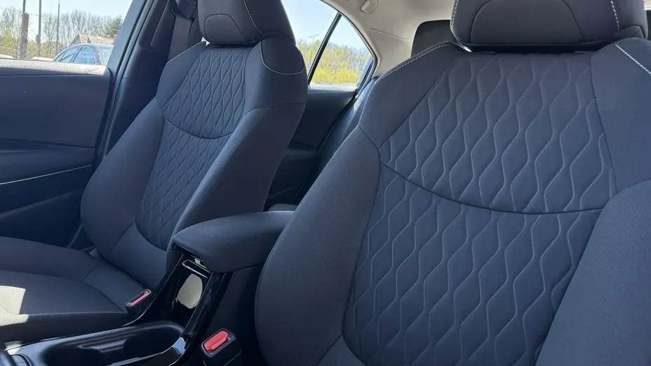TOYOTA Corolla -