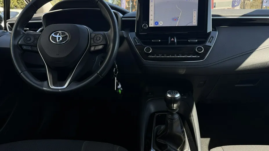 TOYOTA Corolla -