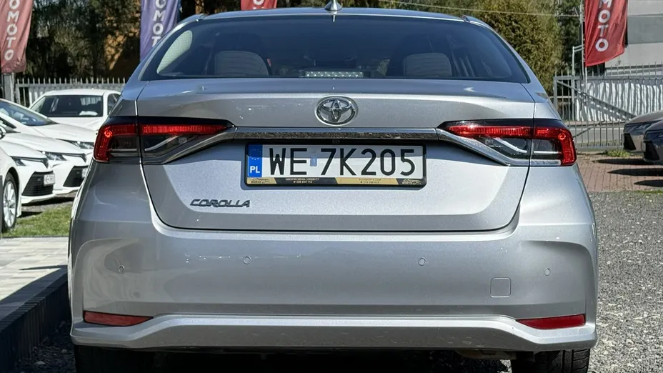 TOYOTA Corolla -