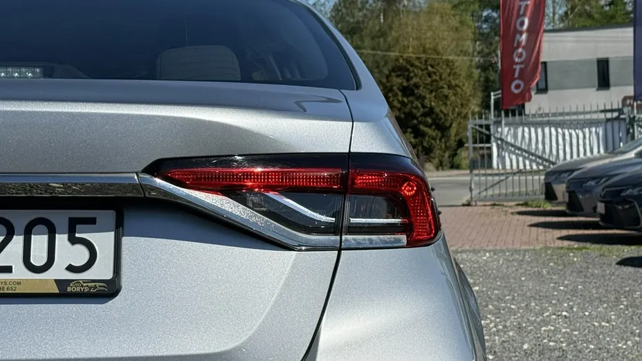 TOYOTA Corolla -