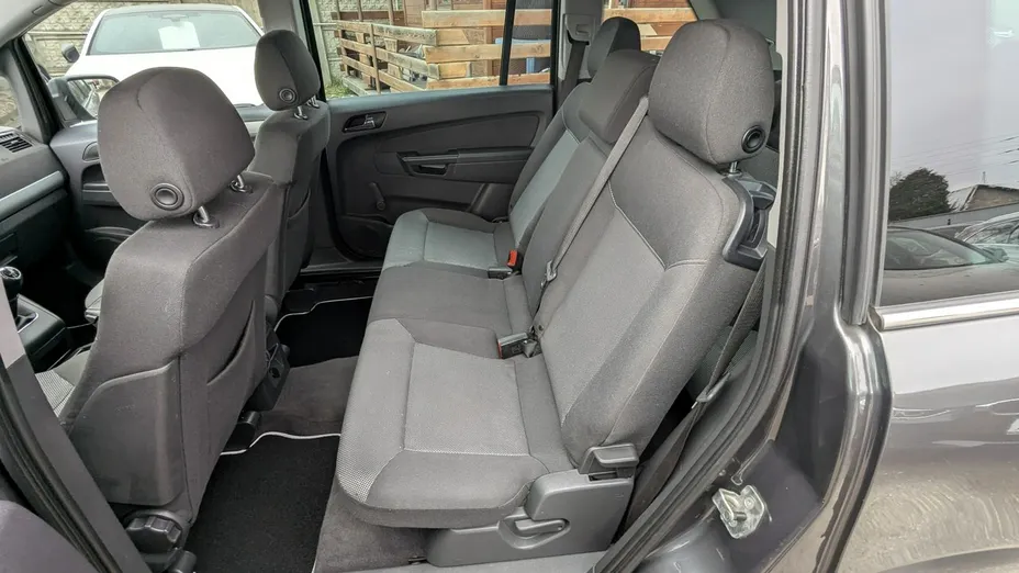 OPEL Zafira -