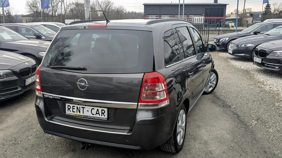 OPEL Zafira -