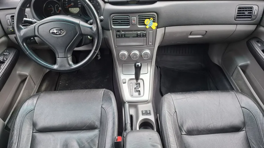 SUBARU Forester -