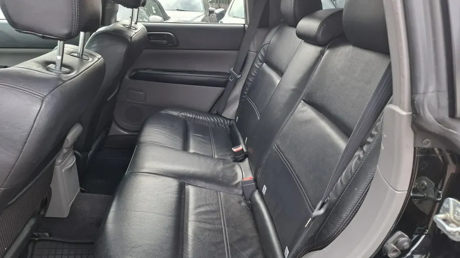 SUBARU Forester -